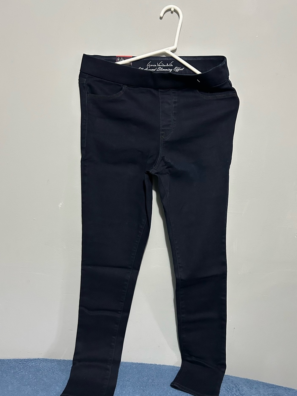 Gloria Vanderbilt Black Skinny Pull-On Jeans